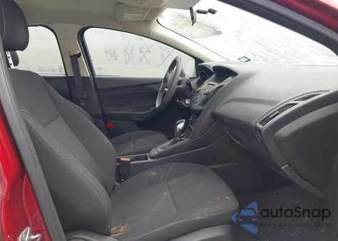 2016 Ford Focus Se z USA, uszkodzony, nr VIN 1FADP3FE3GL258061